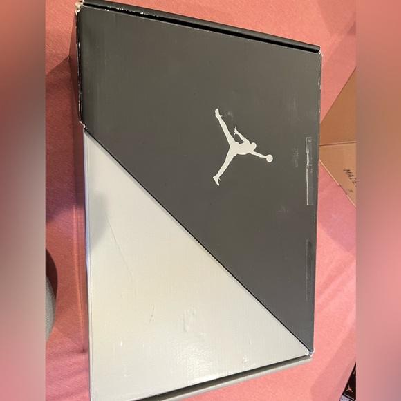 Jordan Retro 11 - Picture 5 of 6